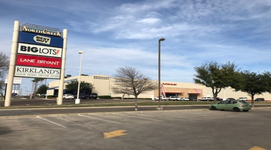 7901 San Dario Ave, Laredo, Texas 78045, 1 Room Rooms,2 BathroomsBathrooms,Commercial retail/office,For Rent,7901 San Dario Ave,20251256