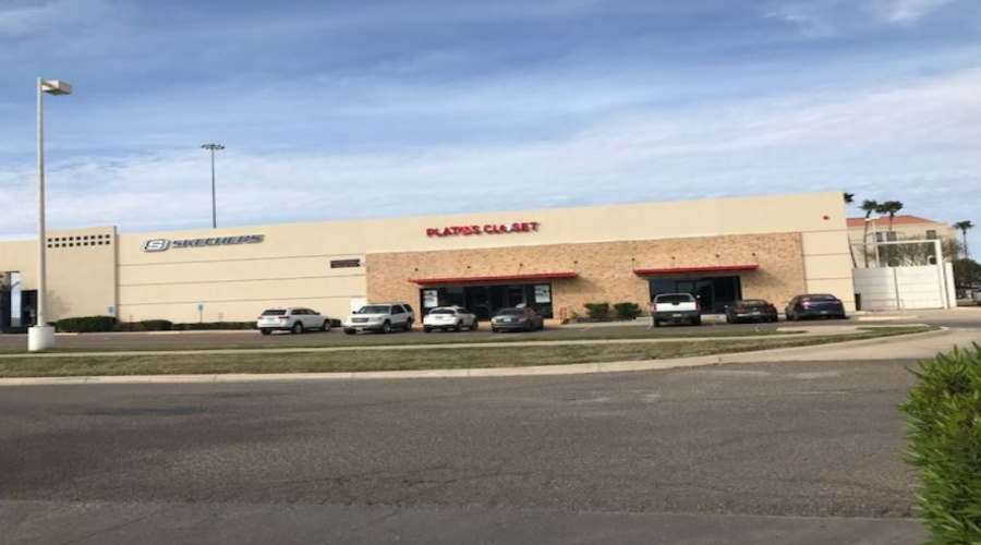 7901 San Dario Ave, Laredo, Texas 78045, 1 Room Rooms,2 BathroomsBathrooms,Commercial retail/office,For Rent,7901 San Dario Ave,20251256