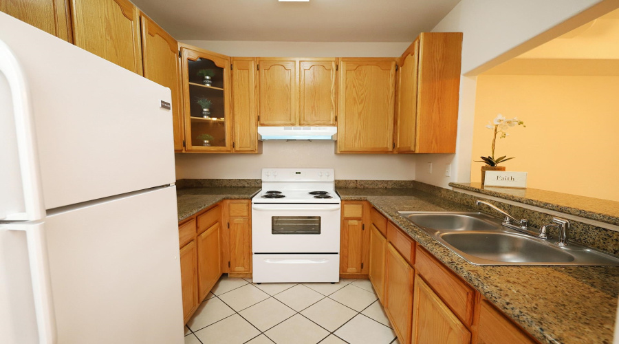 1000 Ranchway Dr, Laredo, Texas 78045, 3 Bedrooms Bedrooms, 6 Rooms Rooms,3 BathroomsBathrooms,Residential,For Sale,1000 Ranchway Dr,20262396