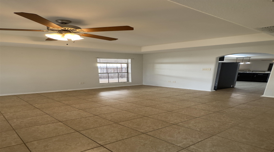 3601 Nubes Dr, Laredo, Texas 78046, 3 Bedrooms Bedrooms, 5 Rooms Rooms,2 BathroomsBathrooms,Residential,For Rent,3601 Nubes Dr,20262397