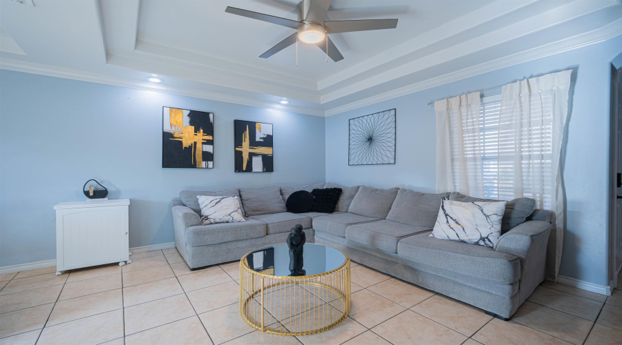 201 Abigail Dominguez, Laredo, Texas 78043, 3 Bedrooms Bedrooms, 5 Rooms Rooms,2 BathroomsBathrooms,Residential,For Sale,201 Abigail Dominguez,20262398