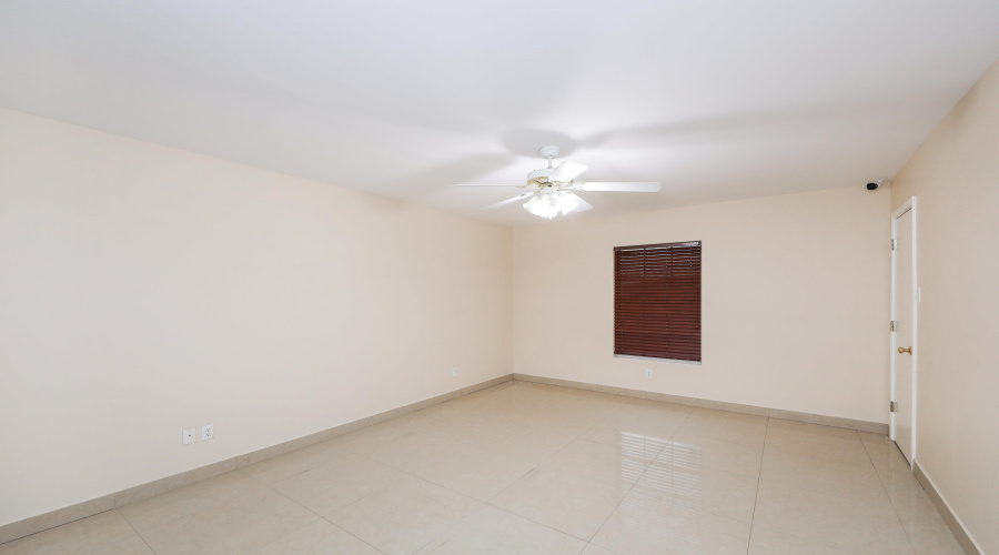 1924 Yukon Ln, Laredo, Texas 78045, 3 Bedrooms Bedrooms, 7 Rooms Rooms,2 BathroomsBathrooms,Residential,For Sale,1924 Yukon Ln,20262399