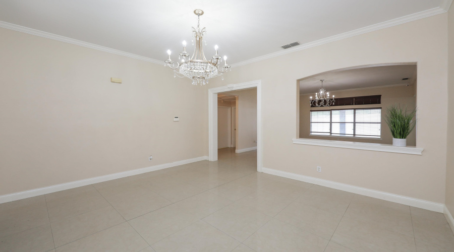1924 Yukon Ln, Laredo, Texas 78045, 3 Bedrooms Bedrooms, 7 Rooms Rooms,2 BathroomsBathrooms,Residential,For Sale,1924 Yukon Ln,20262399