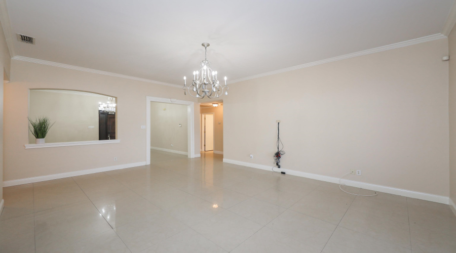 1924 Yukon Ln, Laredo, Texas 78045, 3 Bedrooms Bedrooms, 7 Rooms Rooms,2 BathroomsBathrooms,Residential,For Sale,1924 Yukon Ln,20262399