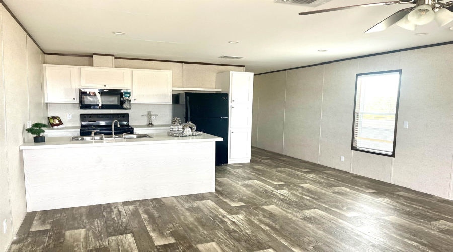 101 Mi Ranchito St., Laredo, Texas 78046, 3 Bedrooms Bedrooms, 4 Rooms Rooms,2 BathroomsBathrooms,Residential,For Rent,101 Mi Ranchito St.,20262400