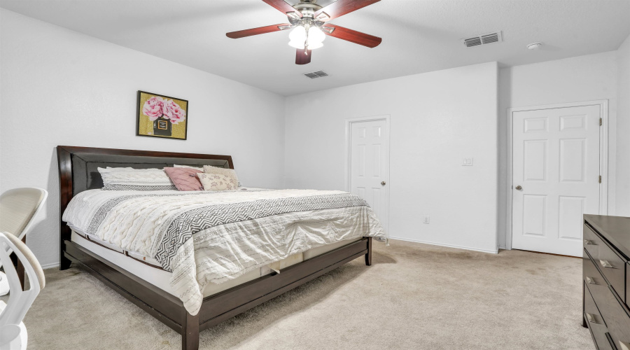 3202 Quintero St, Laredo, Texas 78045, 3 Bedrooms Bedrooms, 5 Rooms Rooms,2 BathroomsBathrooms,Residential,For Rent,3202 Quintero St,20262402