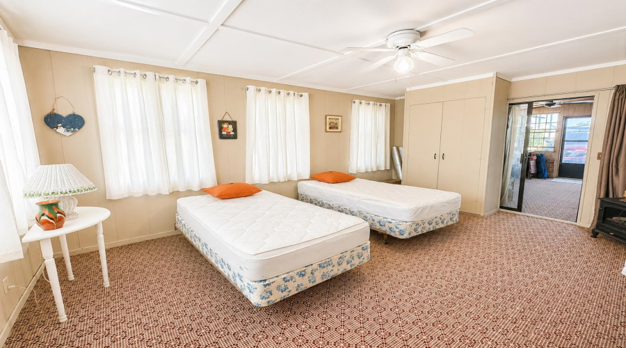 118 Blossum Blvd., Zapata, Texas 78076, 2 Bedrooms Bedrooms, 3 Rooms Rooms,1 BathroomBathrooms,Residential,For Sale,118 Blossum Blvd.,20262405