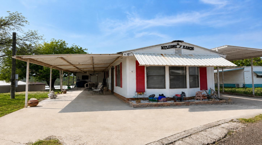 118 Blossum Blvd., Zapata, Texas 78076, 2 Bedrooms Bedrooms, 3 Rooms Rooms,1 BathroomBathrooms,Residential,For Sale,118 Blossum Blvd.,20262405