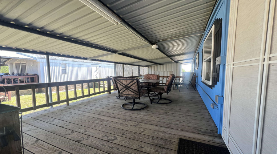 118 Autumn Ln., Zapata, Texas 78076, 2 Bedrooms Bedrooms, 4 Rooms Rooms,2 BathroomsBathrooms,Residential,For Sale,118 Autumn Ln.,20262407