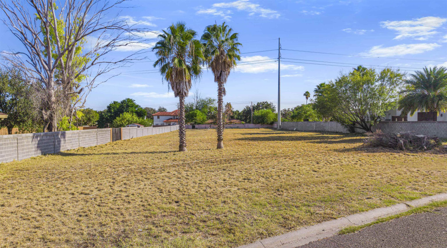 1213 St John Lp, Laredo, Texas 78045, ,Land,For Sale,1213 St John Lp,20262404