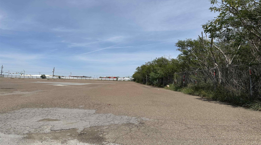 14107 Transportation Ave, Laredo, Texas 78045, ,Land,For Rent,14107 Transportation Ave,20262410