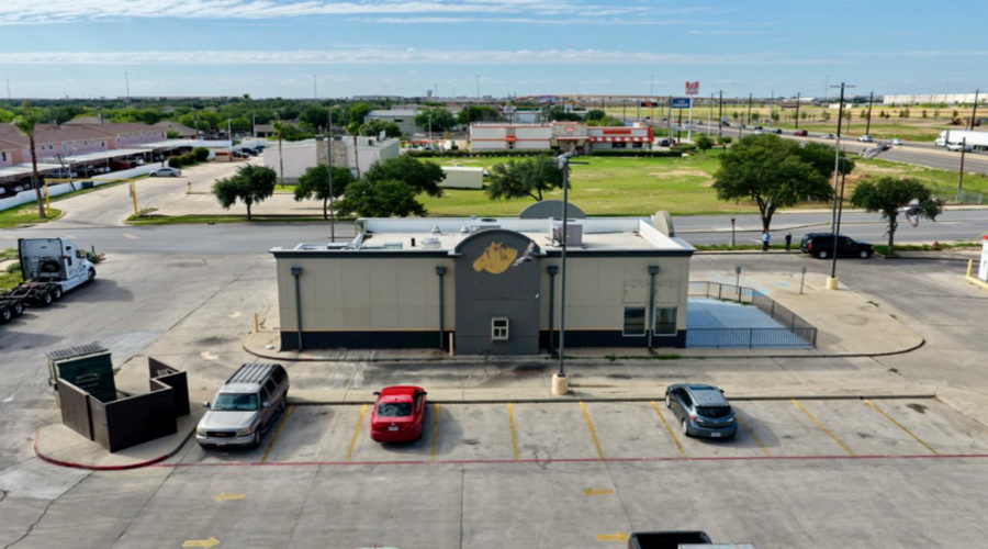 611 Rancho Viejo Dr, Laredo, Texas 78045, 1 Room Rooms,2 BathroomsBathrooms,Commercial retail/office,For Rent,611 Rancho Viejo Dr,20262419