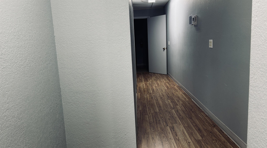313 W Village Blvd, Laredo, Texas 78041, 1 Room Rooms,2 BathroomsBathrooms,Commercial retail/office,For Rent,313 W Village Blvd,20262421