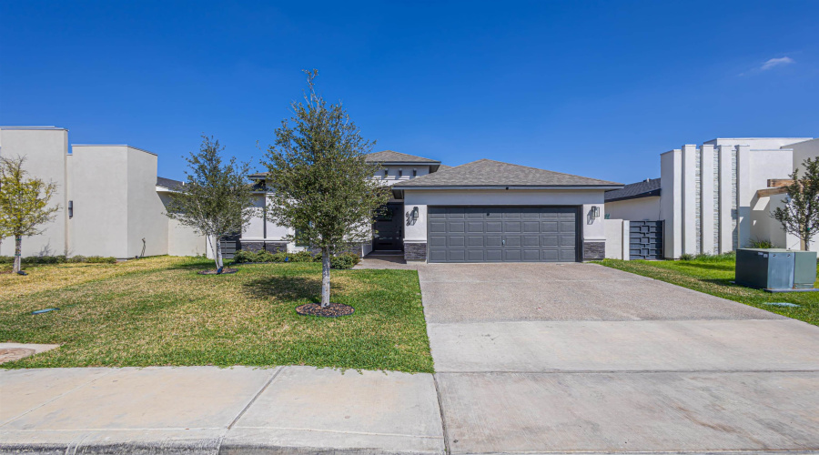 626 Journey Loop, Laredo, Texas 78045, 3 Bedrooms Bedrooms, 6 Rooms Rooms,2 BathroomsBathrooms,Residential,For Sale,626 Journey Loop,20261070