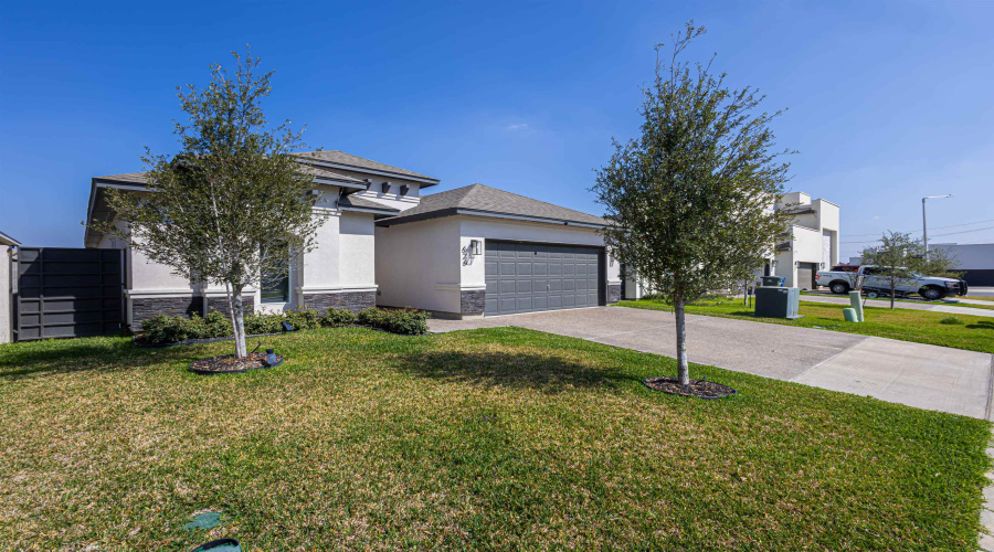 626 Journey Loop, Laredo, Texas 78045, 3 Bedrooms Bedrooms, 6 Rooms Rooms,2 BathroomsBathrooms,Residential,For Sale,626 Journey Loop,20261070