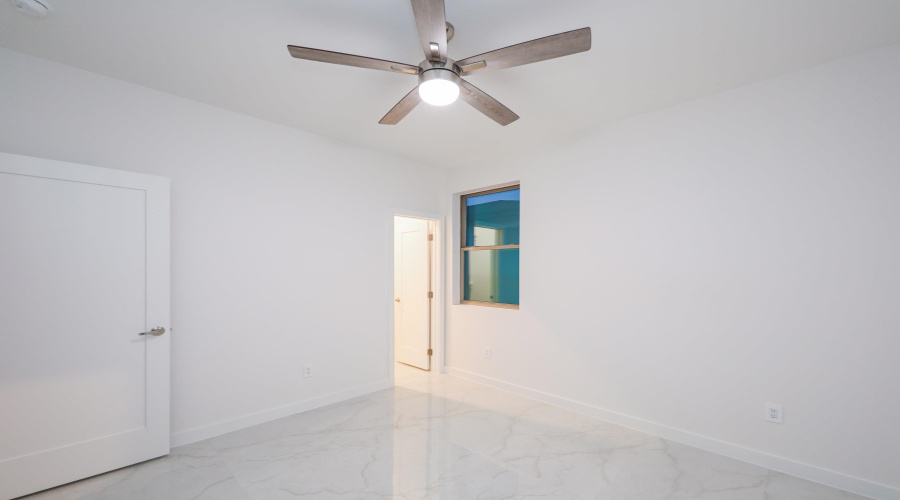 5805 Tavo Dr., Laredo, Texas 78043-0000, 3 Bedrooms Bedrooms, 6 Rooms Rooms,2 BathroomsBathrooms,Residential,For Sale,5805 Tavo Dr.,20262413