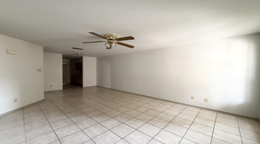 507 Shiloh Dr, Laredo, Texas 78045, 2 Bedrooms Bedrooms, 4 Rooms Rooms,1 BathroomBathrooms,Residential,For Rent,507 Shiloh Dr,20262414