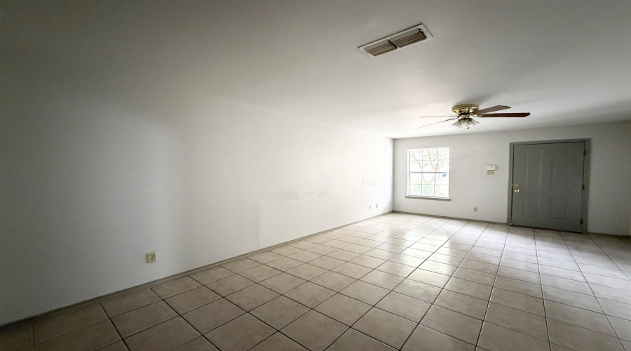 507 Shiloh Dr, Laredo, Texas 78045, 2 Bedrooms Bedrooms, 4 Rooms Rooms,1 BathroomBathrooms,Residential,For Rent,507 Shiloh Dr,20262414