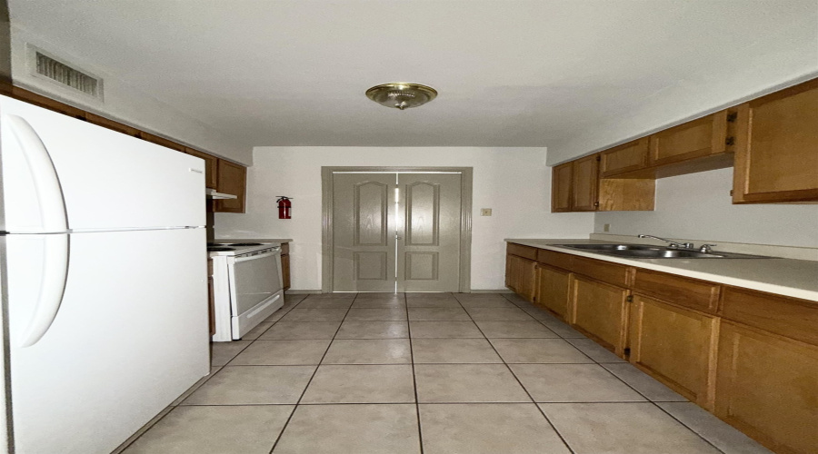 507 Shiloh Dr, Laredo, Texas 78045, 2 Bedrooms Bedrooms, 4 Rooms Rooms,1 BathroomBathrooms,Residential,For Rent,507 Shiloh Dr,20262414