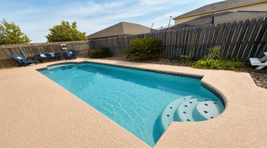 526 Altozano Dr, Laredo, Texas 78045, 4 Bedrooms Bedrooms, 8 Rooms Rooms,2 BathroomsBathrooms,Residential,For Sale,526 Altozano Dr,20262415