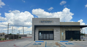 2324 Jacaman Rd, Laredo, Texas 78041, 6 Rooms Rooms,1 BathroomBathrooms,Commercial retail/office,For Rent,2324 Jacaman Rd,20262423
