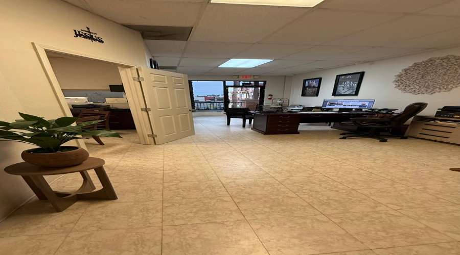 9505 Mines Rd, Laredo, Texas 78045, 1 Room Rooms,1 BathroomBathrooms,Commercial retail/office,For Rent,9505 Mines Rd,20262424