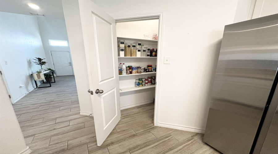 703 Atocha Dr., Laredo, Texas 78045, 3 Bedrooms Bedrooms, 5 Rooms Rooms,2 BathroomsBathrooms,Residential,For Sale,703 Atocha Dr.,20262428