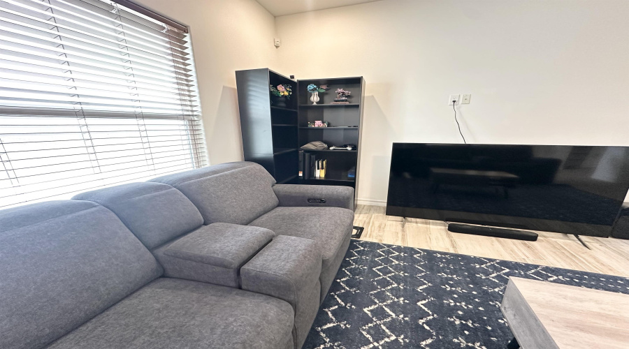 703 Atocha Dr., Laredo, Texas 78045, 3 Bedrooms Bedrooms, 5 Rooms Rooms,2 BathroomsBathrooms,Residential,For Sale,703 Atocha Dr.,20262428