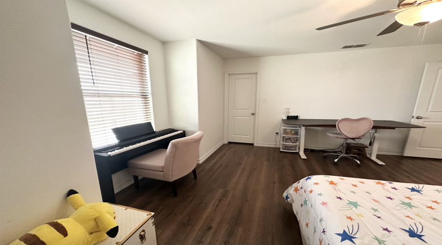 703 Atocha Dr., Laredo, Texas 78045, 3 Bedrooms Bedrooms, 5 Rooms Rooms,2 BathroomsBathrooms,Residential,For Sale,703 Atocha Dr.,20262428