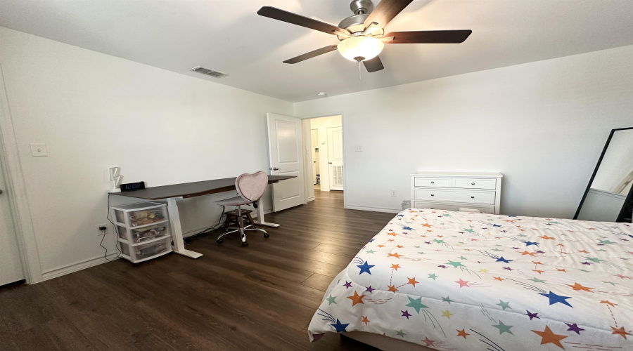 703 Atocha Dr., Laredo, Texas 78045, 3 Bedrooms Bedrooms, 5 Rooms Rooms,2 BathroomsBathrooms,Residential,For Sale,703 Atocha Dr.,20262428