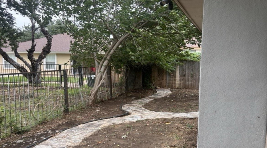 415 Goldeneye Ct, LAREDO, Texas 78045-0000, 3 Bedrooms Bedrooms, 6 Rooms Rooms,2 BathroomsBathrooms,Residential,For Sale,415 Goldeneye Ct,20262431