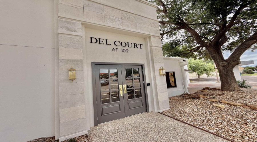 102 Del Ct, Laredo, Texas 78045, 6 Rooms Rooms,4 BathroomsBathrooms,Commercial retail/office,For Rent,102 Del Ct,20262430