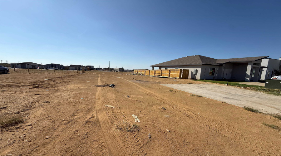 5060 Luna Grande Lp., Laredo, Texas 78046, 4 Bedrooms Bedrooms, 6 Rooms Rooms,2 BathroomsBathrooms,Residential,For Sale,5060 Luna Grande Lp.,20262436