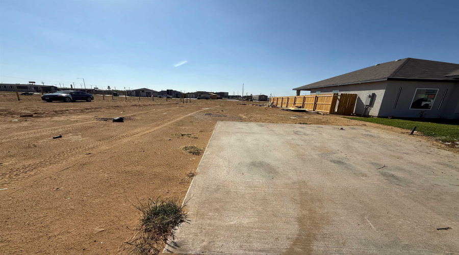 5060 Luna Grande Lp., Laredo, Texas 78046, 4 Bedrooms Bedrooms, 6 Rooms Rooms,2 BathroomsBathrooms,Residential,For Sale,5060 Luna Grande Lp.,20262436