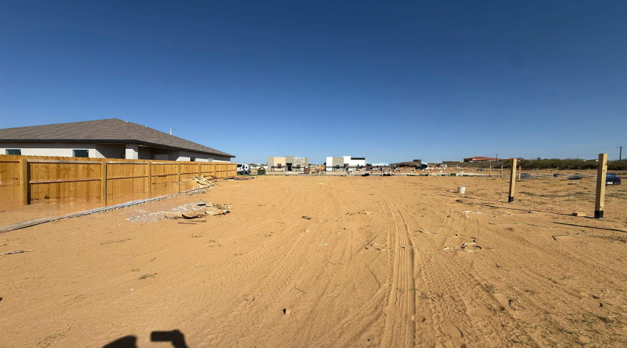 5060 Luna Grande Lp., Laredo, Texas 78046, 4 Bedrooms Bedrooms, 6 Rooms Rooms,2 BathroomsBathrooms,Residential,For Sale,5060 Luna Grande Lp.,20262436