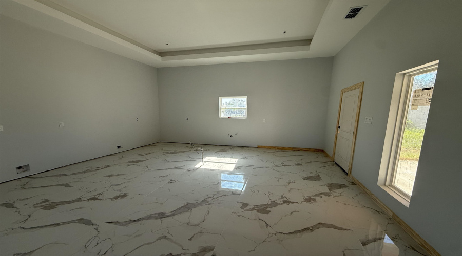 2905 Bayard St, Laredo, Texas 78046, 3 Bedrooms Bedrooms, 5 Rooms Rooms,2 BathroomsBathrooms,Residential,For Sale,2905 Bayard St,20262438