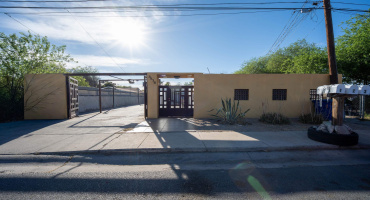 3816 San Francisco Ave, Laredo, Texas 78041, ,Multi-family,For Sale,3816 San Francisco Ave,20262437