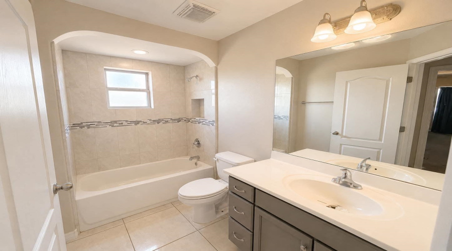 2711 Purdy Court, Laredo, Texas 78046, 4 Bedrooms Bedrooms, 7 Rooms Rooms,4 BathroomsBathrooms,Residential,For Rent,2711 Purdy Court,20262439