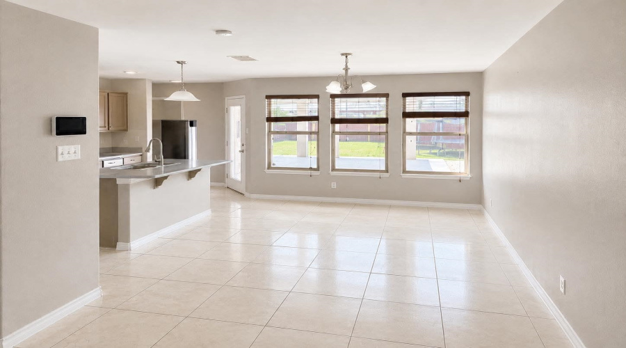 2711 Purdy Court, Laredo, Texas 78046, 4 Bedrooms Bedrooms, 7 Rooms Rooms,4 BathroomsBathrooms,Residential,For Rent,2711 Purdy Court,20262439