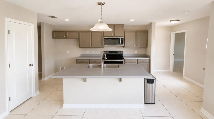2711 Purdy Court, Laredo, Texas 78046, 4 Bedrooms Bedrooms, 7 Rooms Rooms,4 BathroomsBathrooms,Residential,For Rent,2711 Purdy Court,20262439