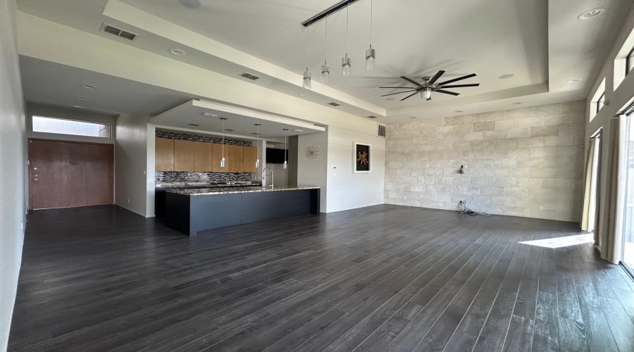 1210 Harlan St, Laredo, Texas 78045, 3 Bedrooms Bedrooms, 6 Rooms Rooms,2 BathroomsBathrooms,Residential,For Sale,1210 Harlan St,20262442