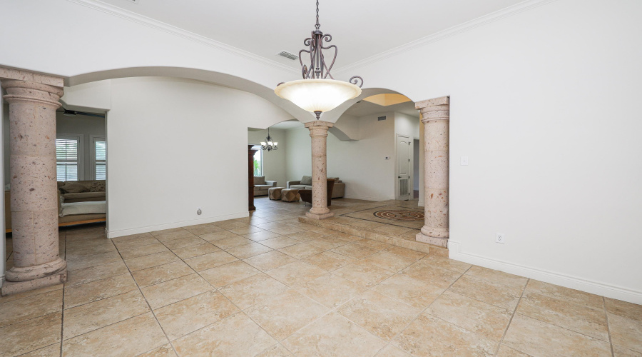 328 Lake Powell Dr, Laredo, Texas 78041, 4 Bedrooms Bedrooms, 7 Rooms Rooms,4 BathroomsBathrooms,Residential,For Sale,328 Lake Powell Dr,20262444