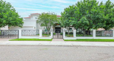 328 Lake Powell Dr, Laredo, Texas 78041, 4 Bedrooms Bedrooms, 7 Rooms Rooms,4 BathroomsBathrooms,Residential,For Sale,328 Lake Powell Dr,20262444 328 Lake Powell Dr, Laredo, Texas 78041, 4 Bedrooms Bedrooms, 7 Rooms Rooms,4 BathroomsBathrooms,Residential,For Sale,328 Lake Powell Dr,20262444