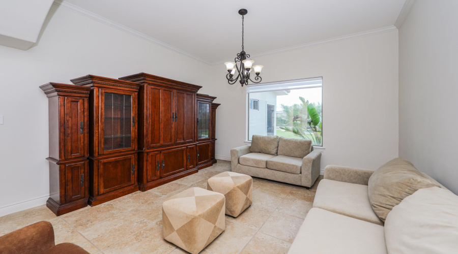 328 Lake Powell Dr, Laredo, Texas 78041, 4 Bedrooms Bedrooms, 7 Rooms Rooms,4 BathroomsBathrooms,Residential,For Sale,328 Lake Powell Dr,20262444
