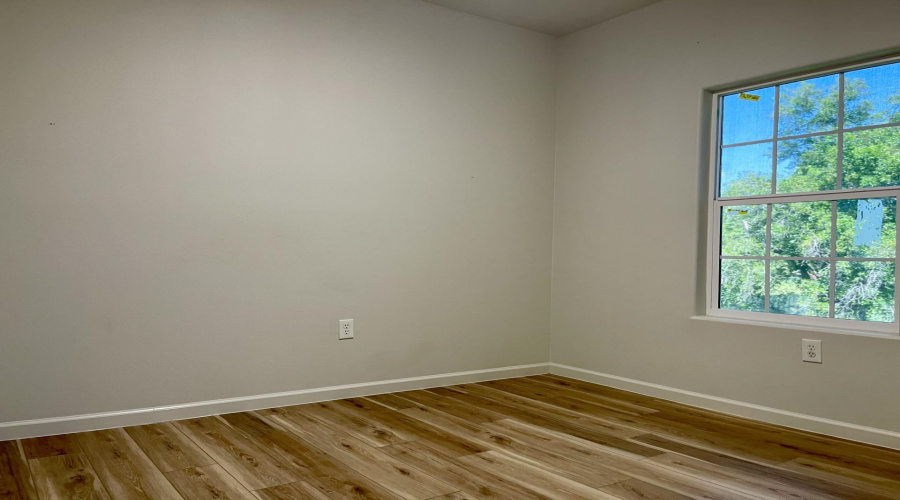 2302 E Elm St, Laredo, Texas 78043, 2 Bedrooms Bedrooms, 3 Rooms Rooms,2 BathroomsBathrooms,Residential,For Rent,2302 E Elm St,20262446