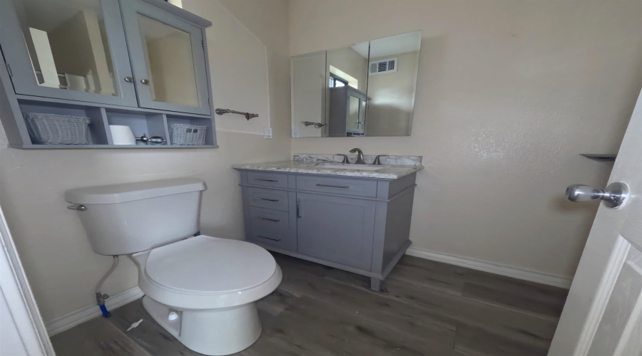 4305 McClelland Ave, Laredo, Texas 78041, 3 Bedrooms Bedrooms, 5 Rooms Rooms,2 BathroomsBathrooms,Residential,For Rent,4305 McClelland Ave,20262448