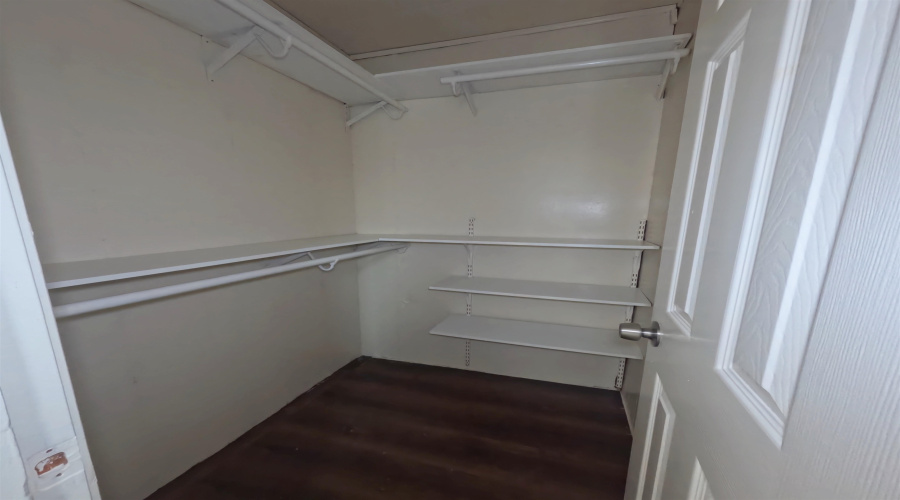 4305 McClelland Ave, Laredo, Texas 78041, 3 Bedrooms Bedrooms, 5 Rooms Rooms,2 BathroomsBathrooms,Residential,For Rent,4305 McClelland Ave,20262448