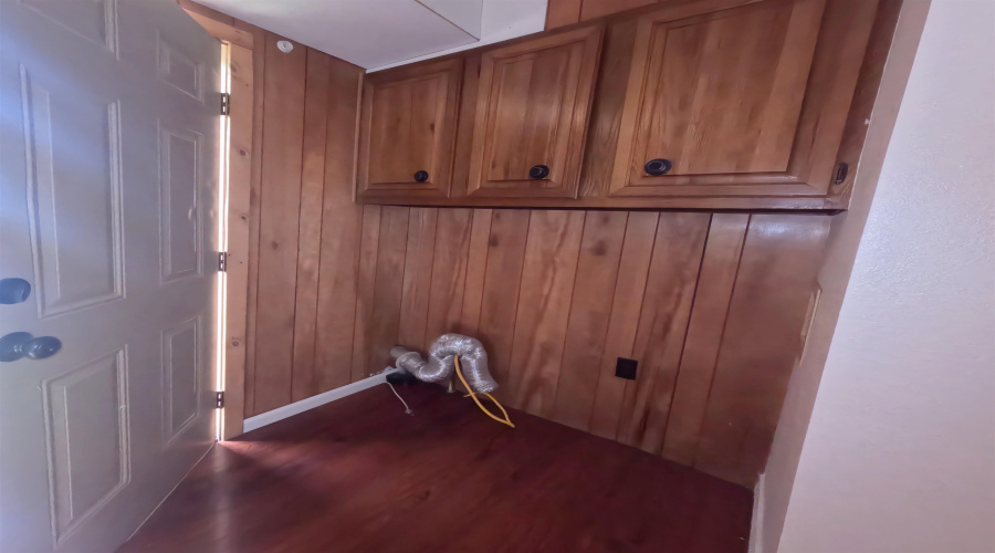 4305 McClelland Ave, Laredo, Texas 78041, 3 Bedrooms Bedrooms, 5 Rooms Rooms,2 BathroomsBathrooms,Residential,For Rent,4305 McClelland Ave,20262448