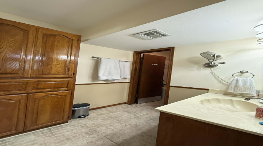 3110 Jacaranda Dr., Harlingen, Texas 78550-7448, 4 Bedrooms Bedrooms, 11 Rooms Rooms,5 BathroomsBathrooms,Residential,For Sale,3110 Jacaranda Dr.,20262449