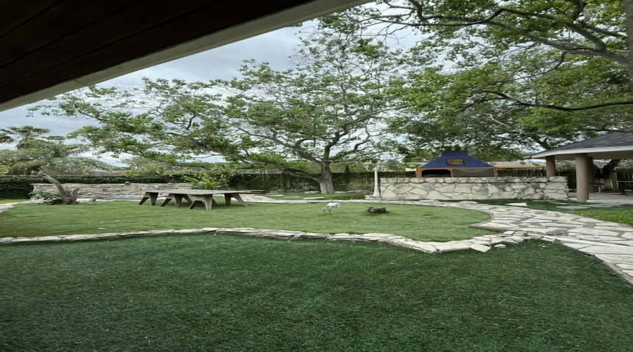 3110 Jacaranda Dr., Harlingen, Texas 78550-7448, 4 Bedrooms Bedrooms, 11 Rooms Rooms,5 BathroomsBathrooms,Residential,For Sale,3110 Jacaranda Dr.,20262449